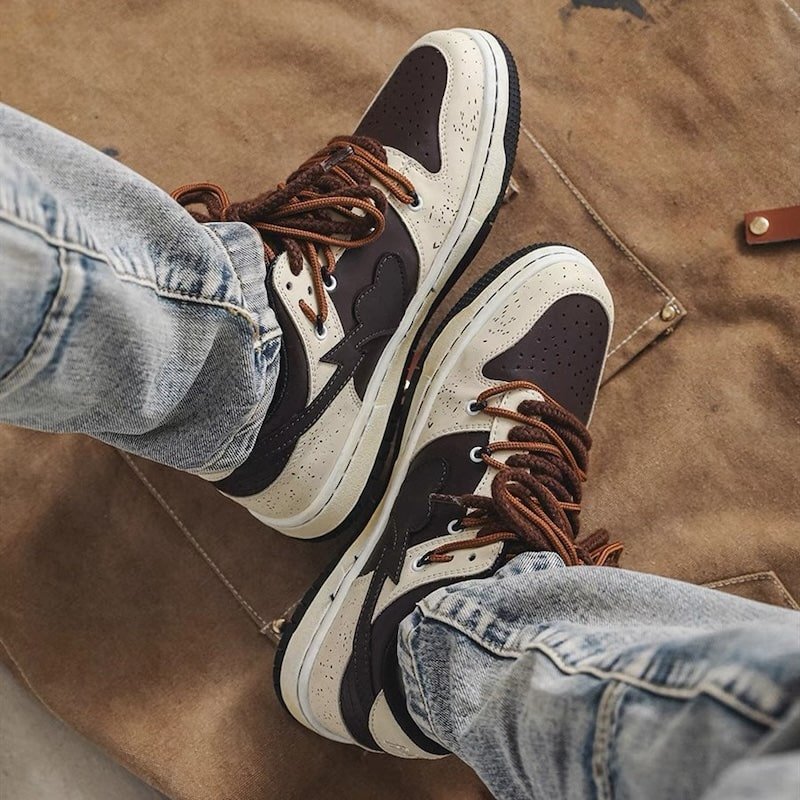 Baskets basses, chaussures marron foncé en cuir pour sport hommes femmes. Skate, Tennis et autres sports - chaussures homme - Marron - 36 - Accessoires de sport - Chaussures