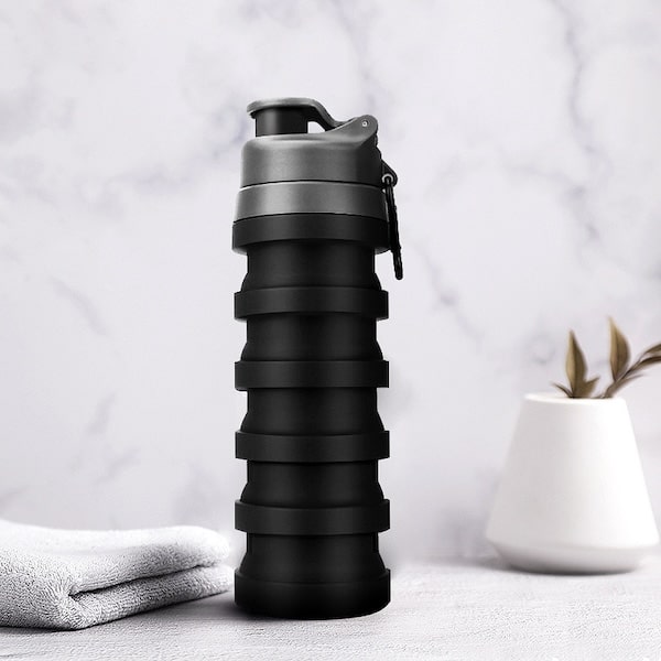 Very practical 500ml foldable sports bottle!