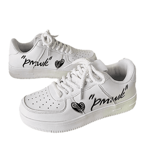 Chaussure Basket basse pour Femme avec coeur heart bonix sport